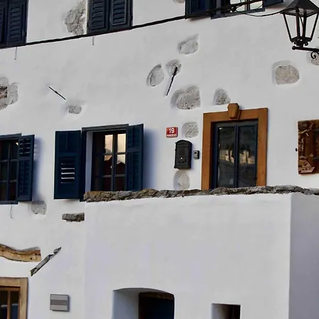 Historic House Pri Bzjak For Two Appartamento Kobarid